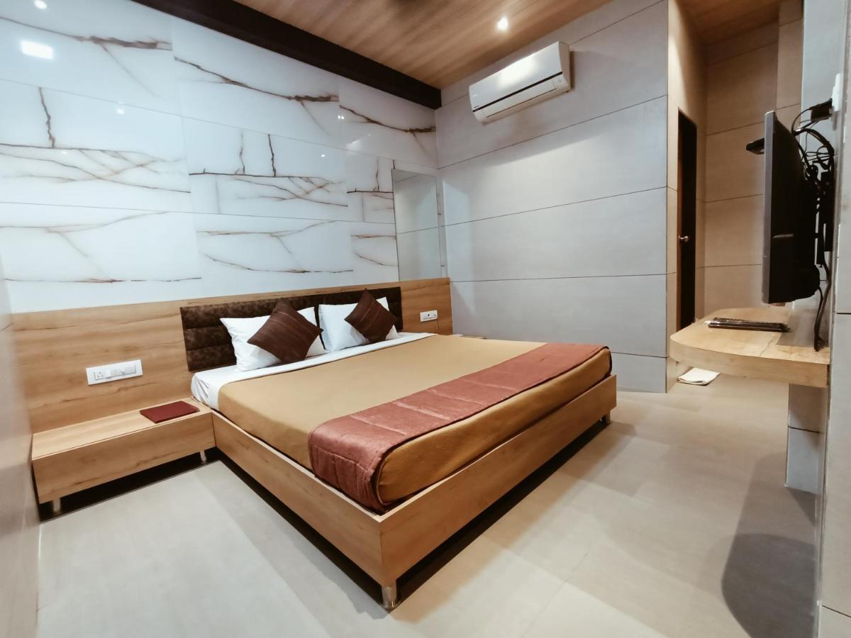 Hotel Prasad NX Bombay Eksteriør billede