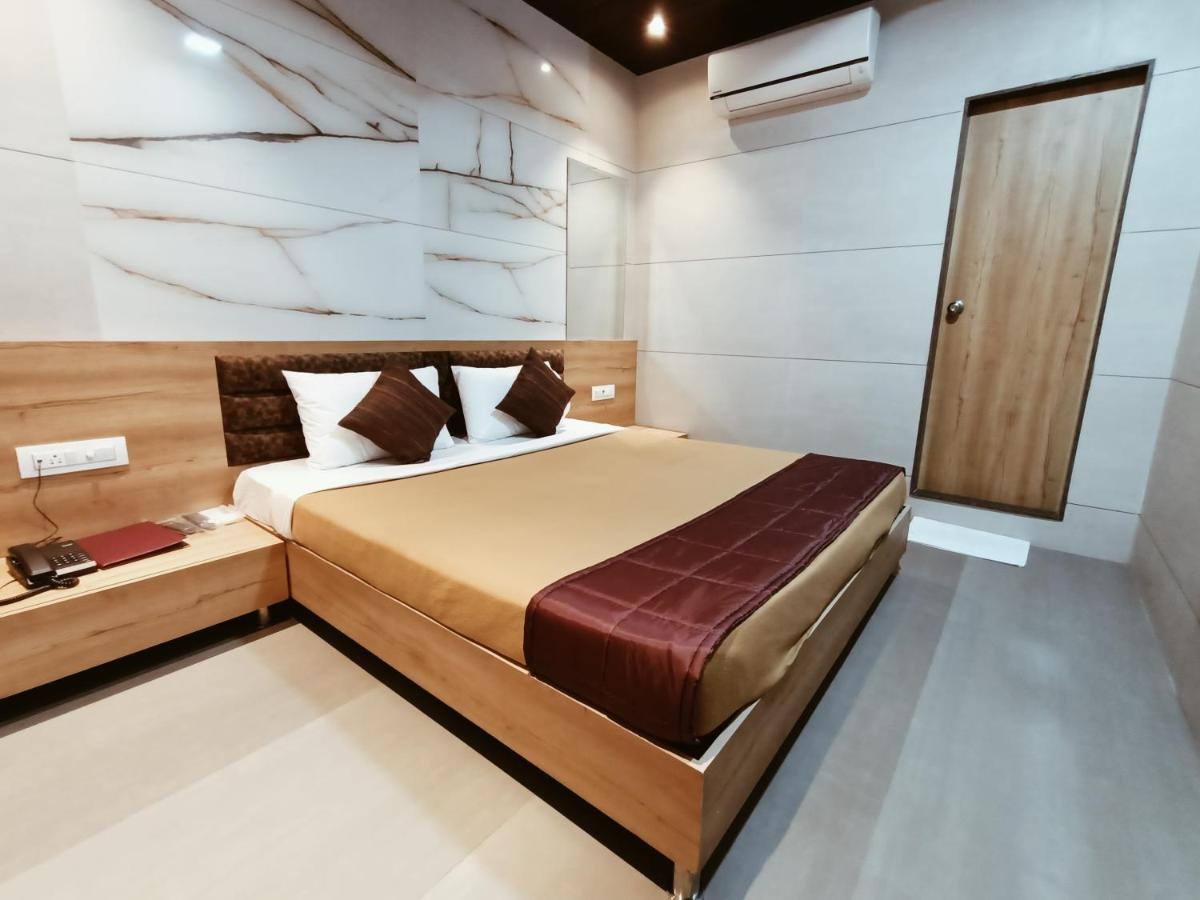 Hotel Prasad NX Bombay Eksteriør billede
