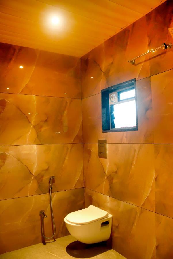 Hotel Prasad NX Bombay Eksteriør billede